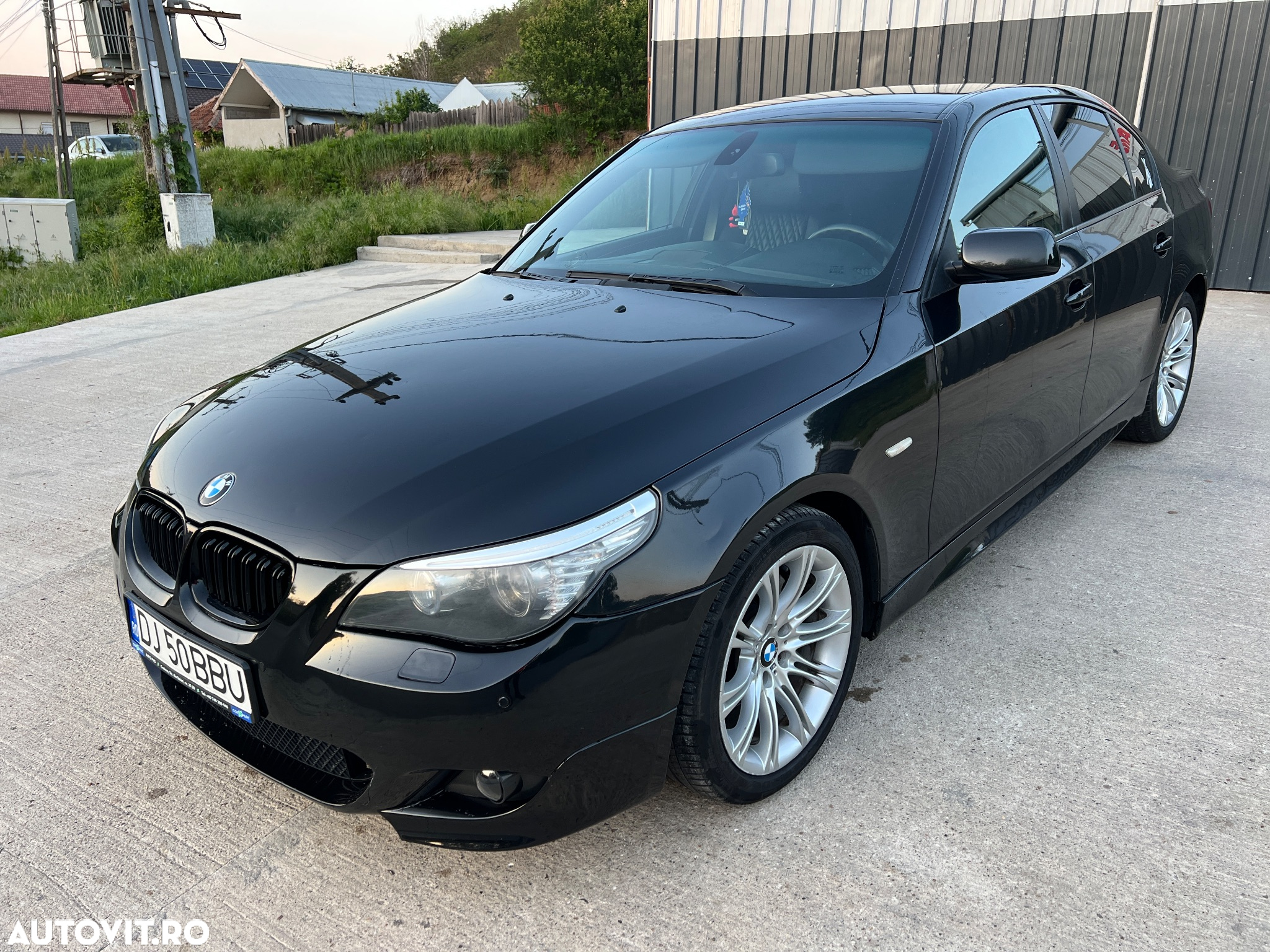 BMW Seria 5 520d Edition Sport - 2