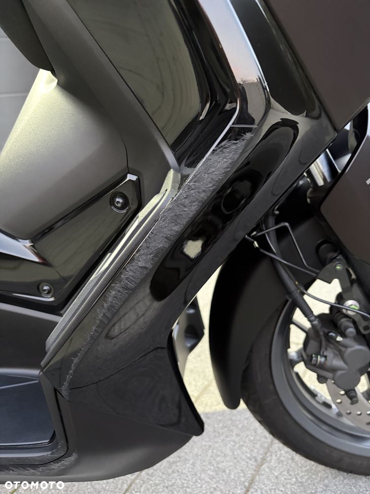 Yamaha X-max - 16
