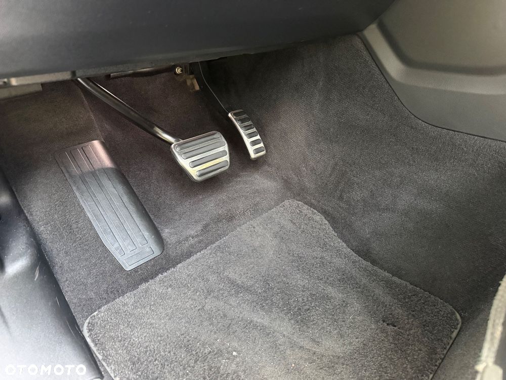 Land Rover Range Rover Sport 3.0 V6 HSE Dynamic - 30
