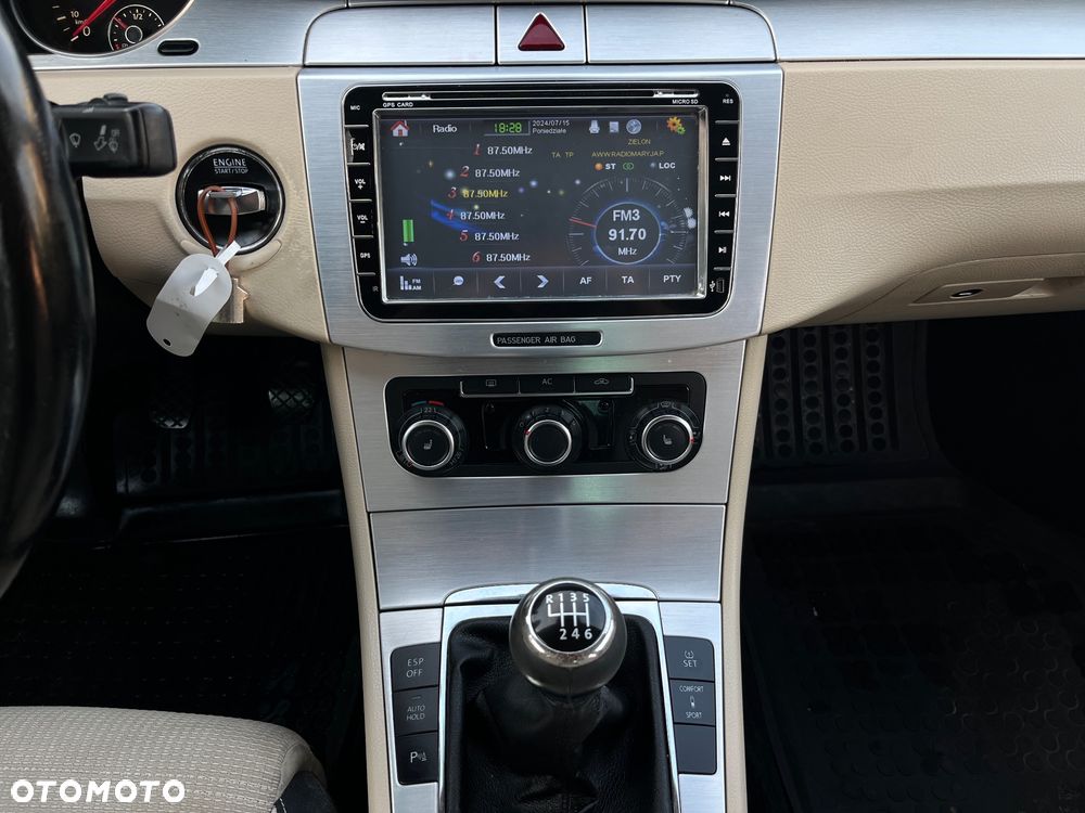 Volkswagen Passat CC 2.0 TDI DPF - 11