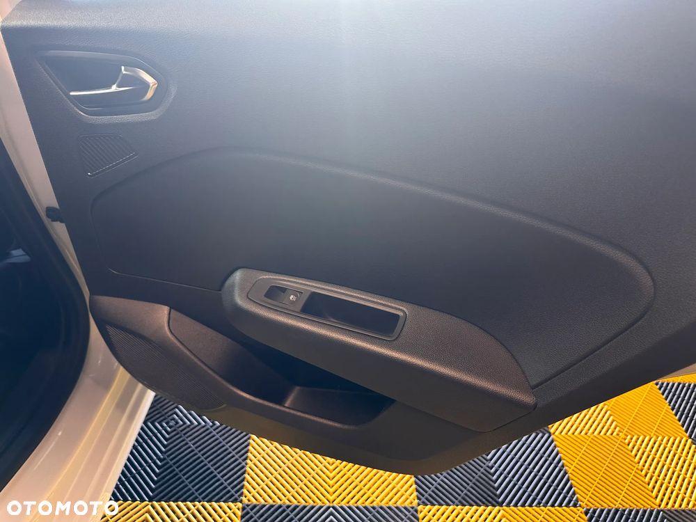 Renault Clio - 36