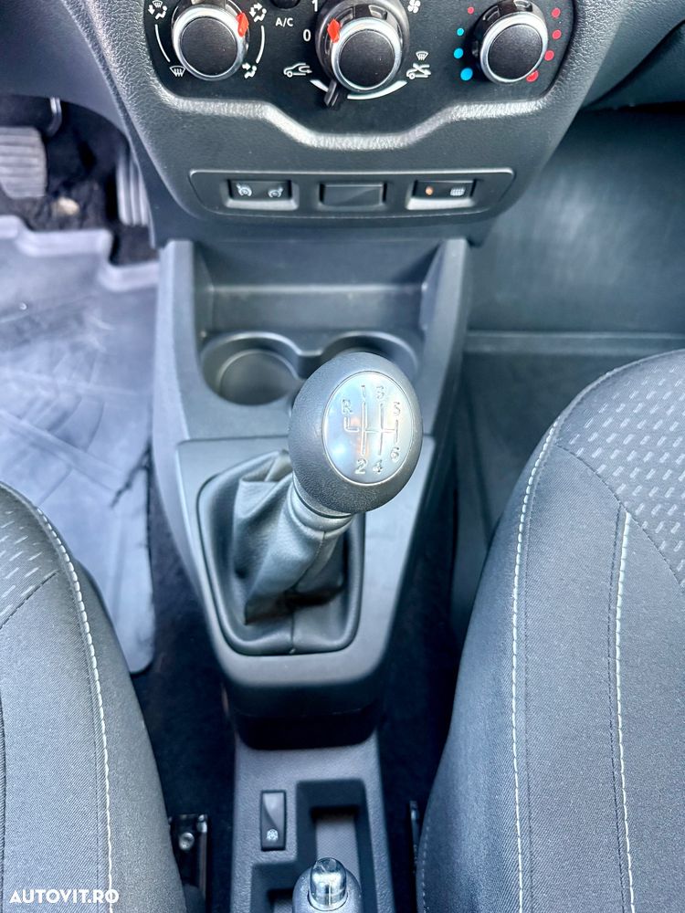 Dacia Lodgy 1.5 Blue dCi Laureate - 22