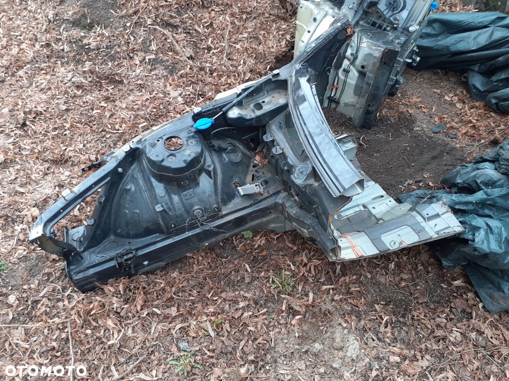 Kia Stinger Ćwiartka Przednia Prawa - 2