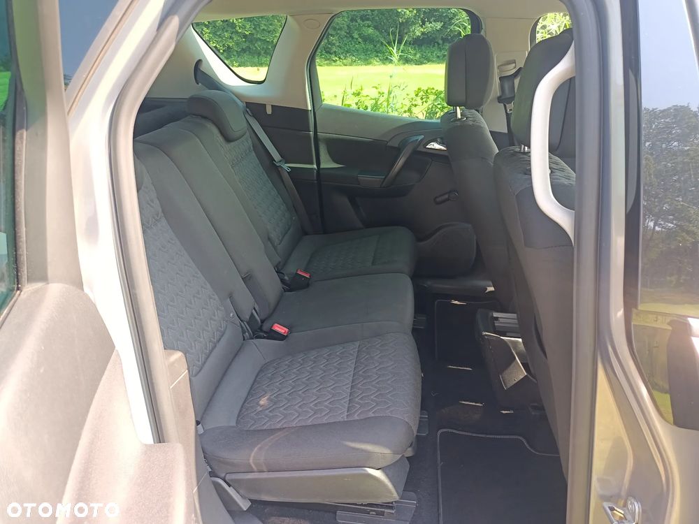 Opel Meriva - 12