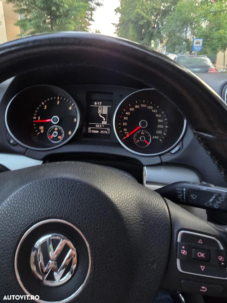 Volkswagen Golf 2.0 TDI Edition - 24