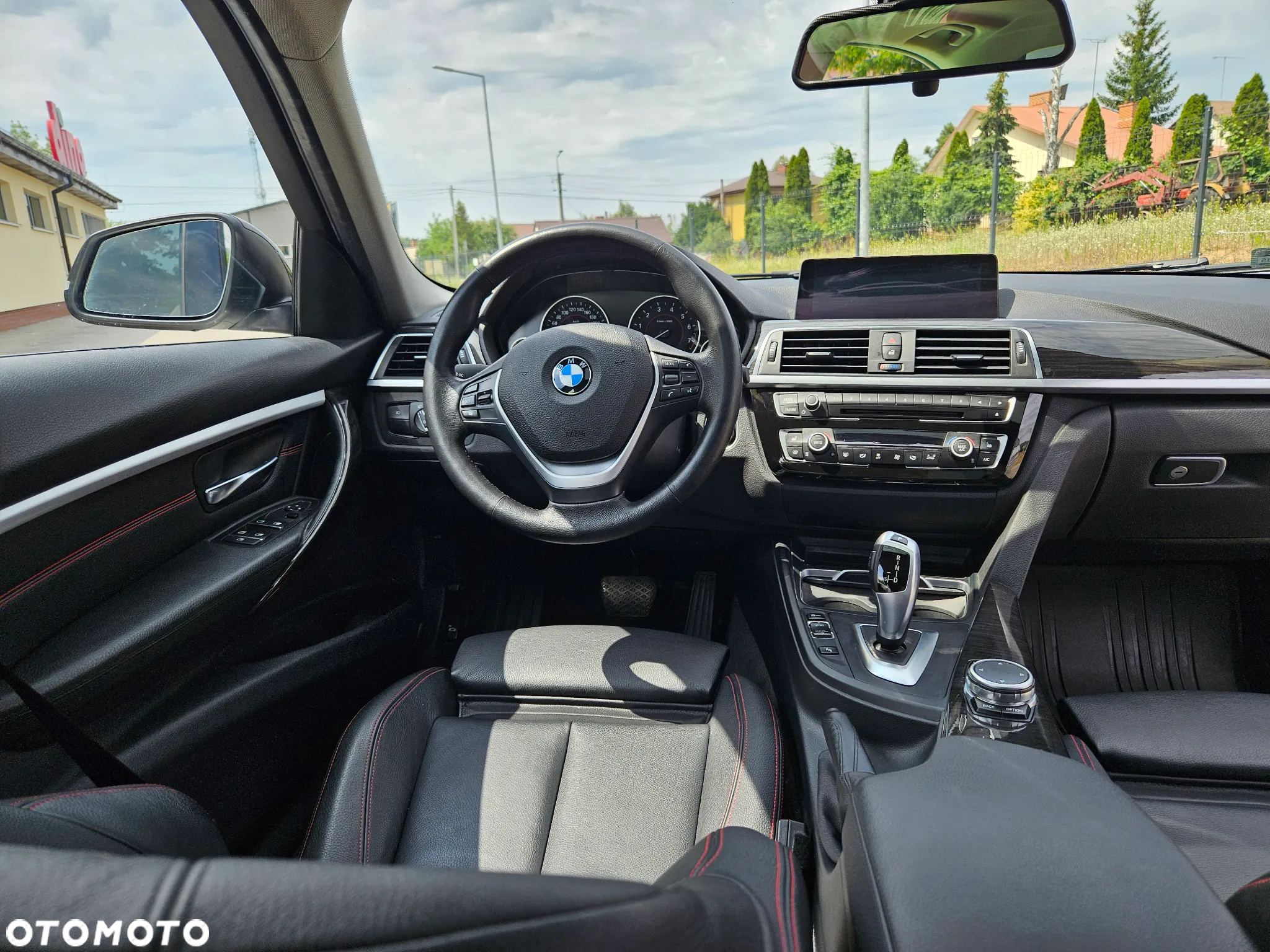 BMW Seria 3 320i xDrive Sport Line - 23