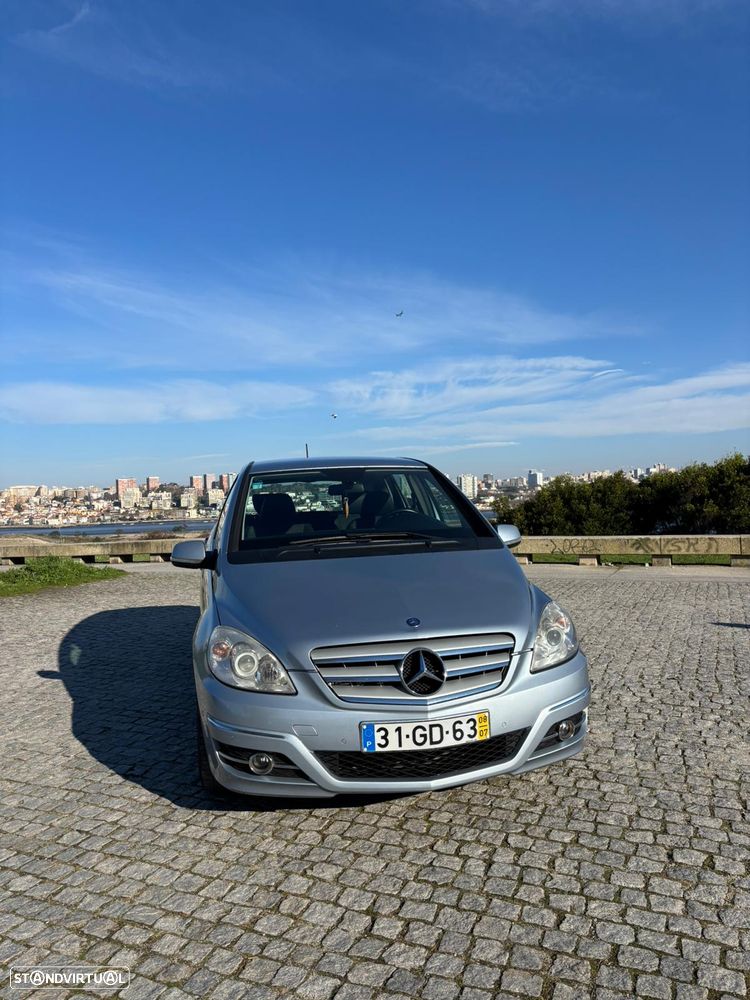 Mercedes-Benz B 200 CDI - 1