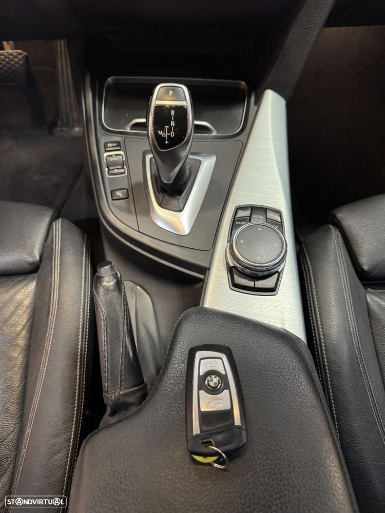 BMW 320 - 33