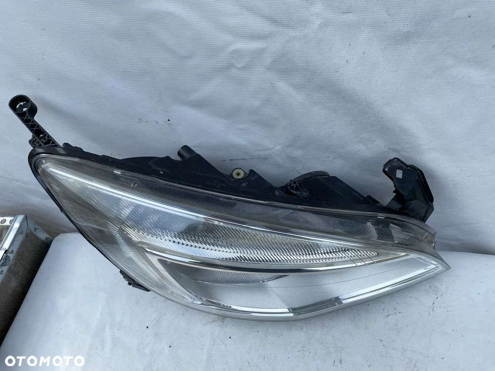 lampa astra j IV prawa eu cała - 3