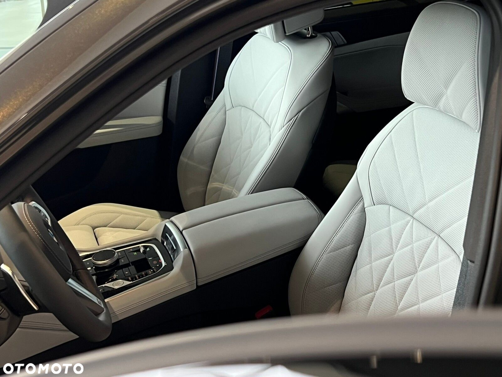 BMW X6 - 15