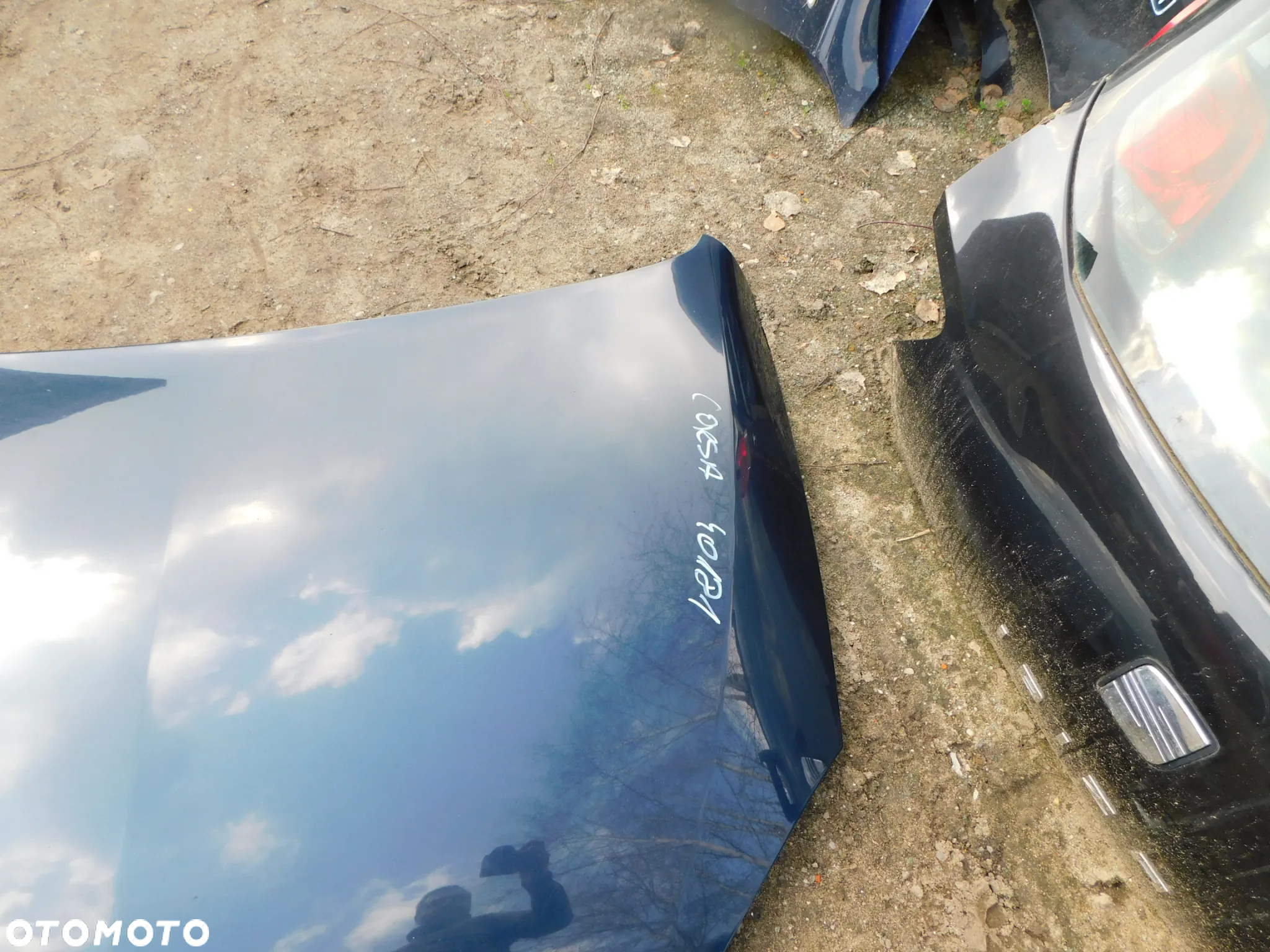 opel corsa C maska   nr 40181 WYSYŁKA - 2