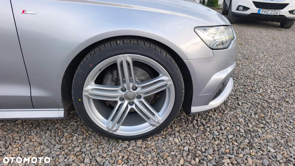 Audi A6 Avant 2.0 TDI quattro S tronic - 24