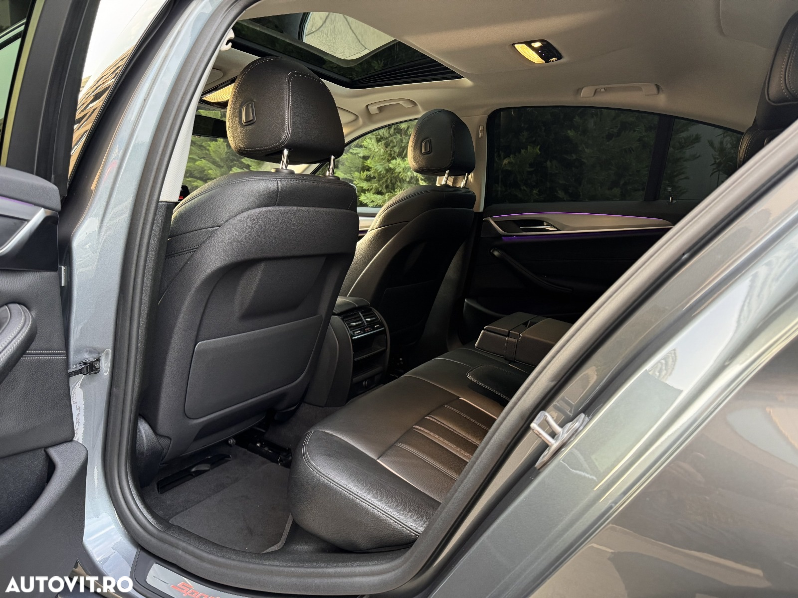 BMW Seria 5 520d AT - 10