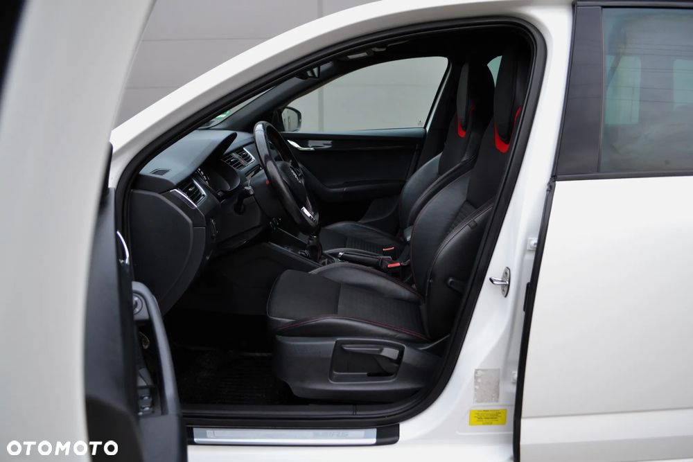 Skoda Octavia 2.0 TDI RS - 6