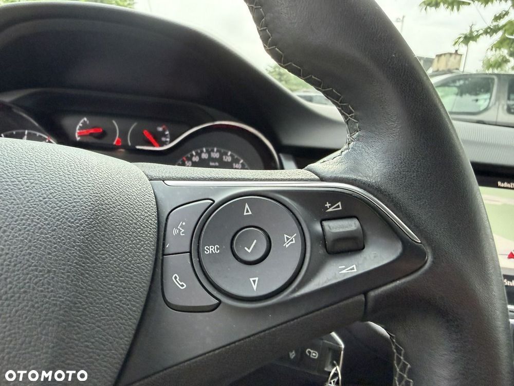 Opel Crossland X - 21