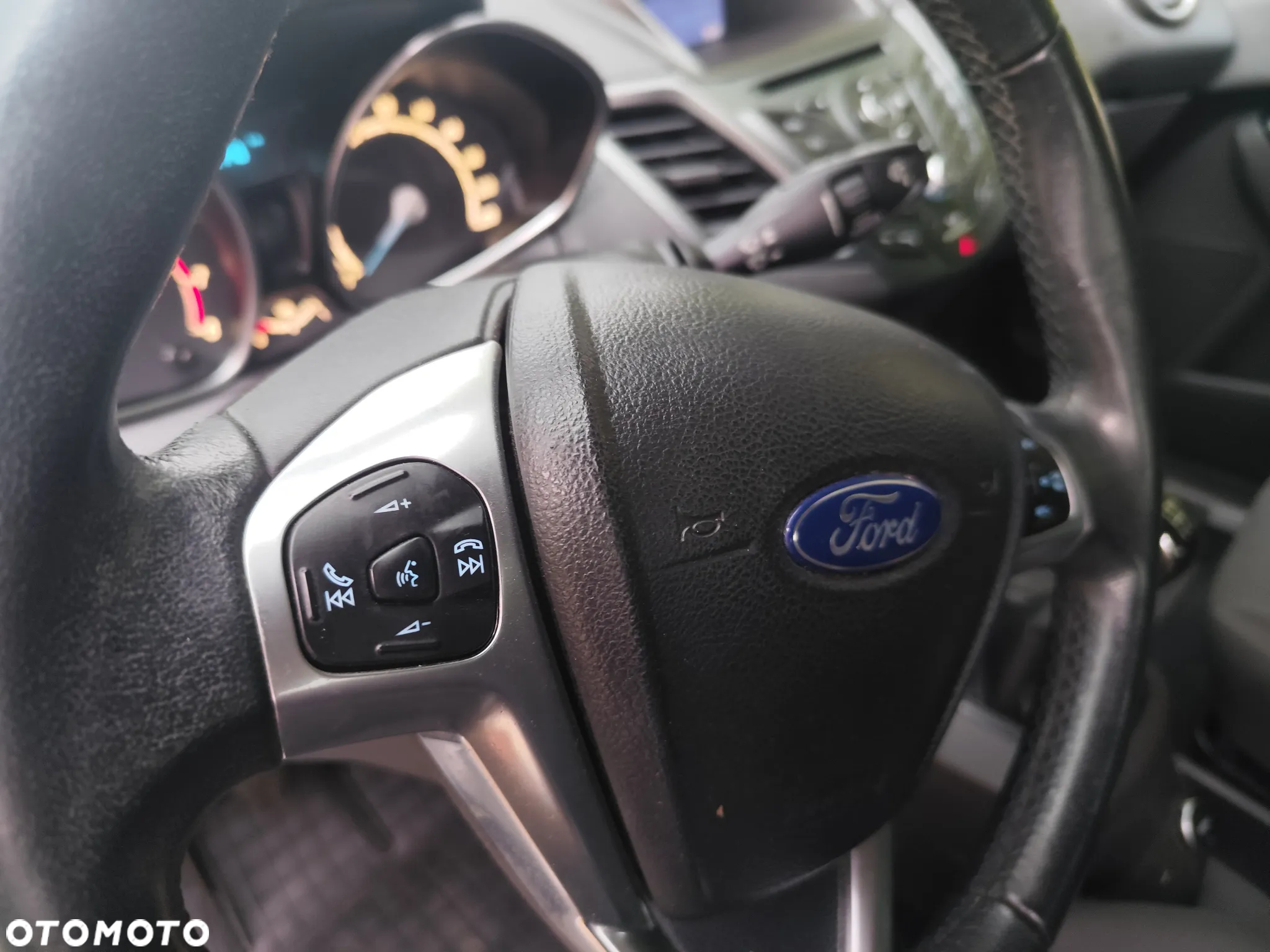 Ford Fiesta 1.0 EcoBoost Silver X EU6 - 39