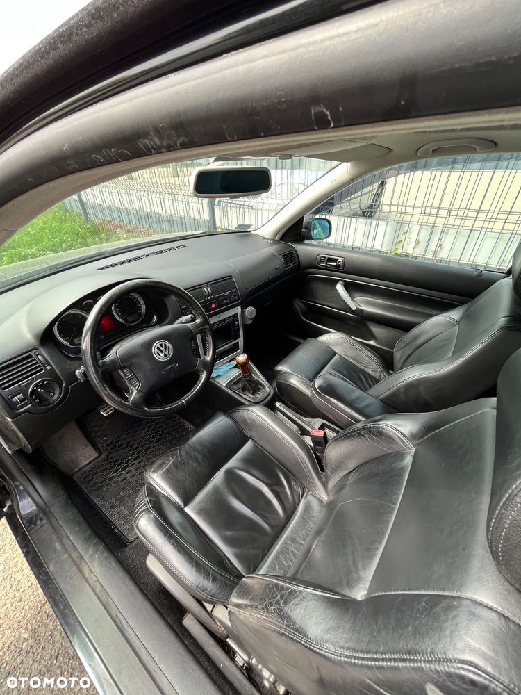 Volkswagen Golf IV 2.8 V6 4Mot - 13