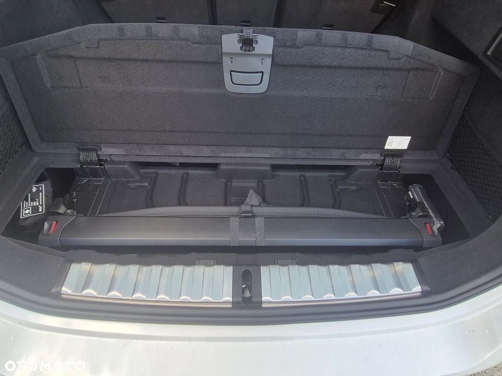BMW Seria 3 320d MHEV Luxury Line - 18