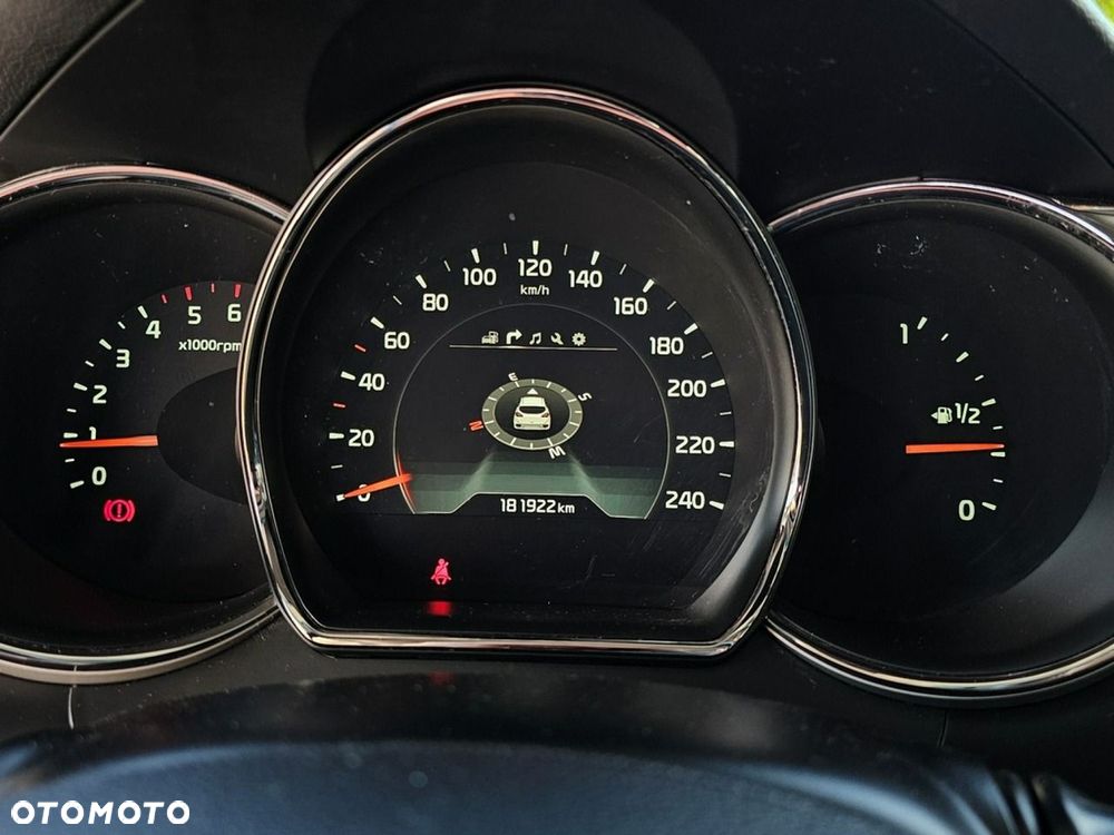 Kia Ceed - 16