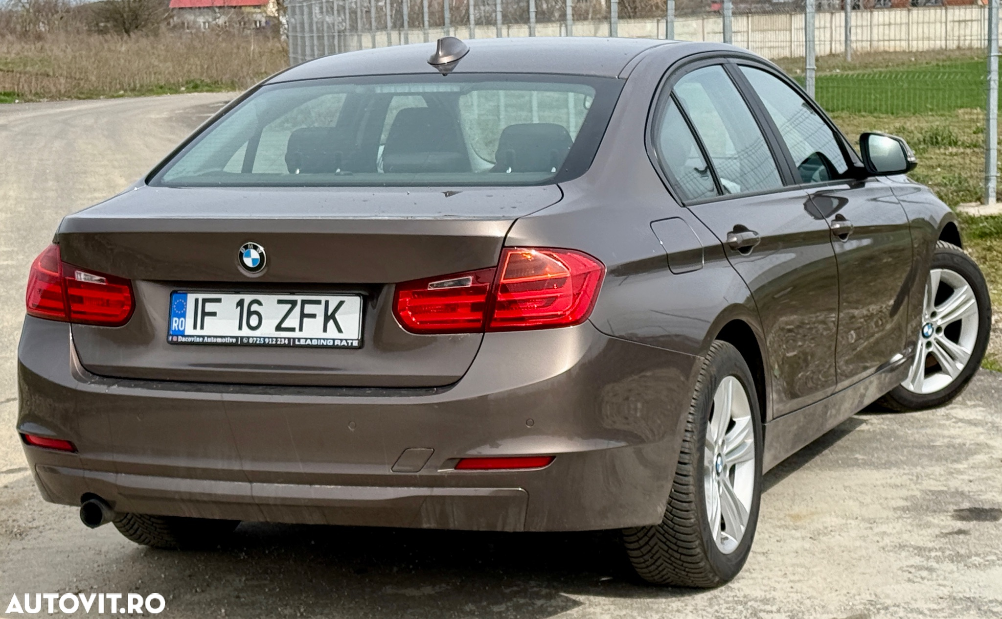 BMW Seria 3 316i - 23