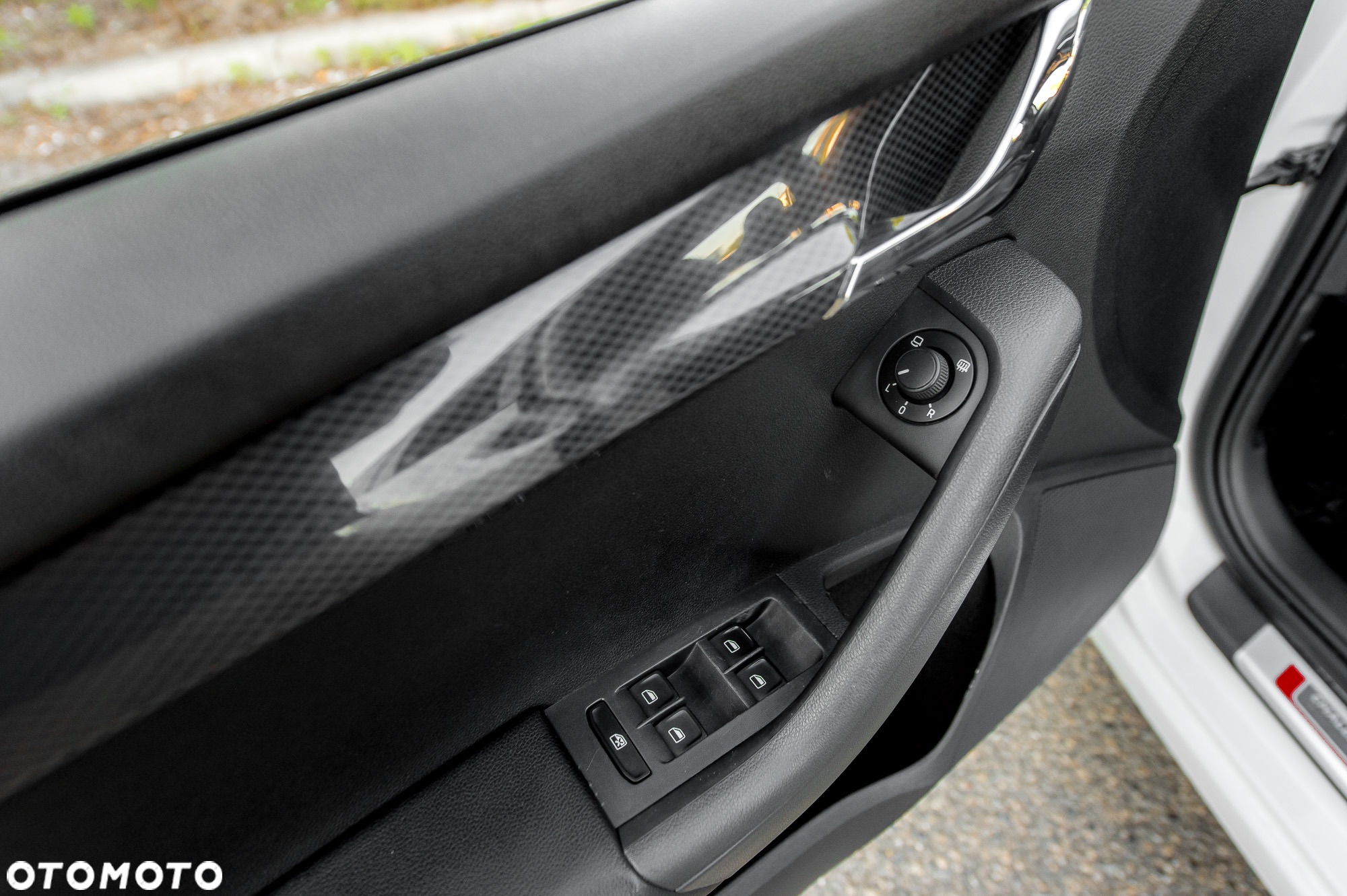 Skoda Octavia 2.0 TSI RS DSG - 16