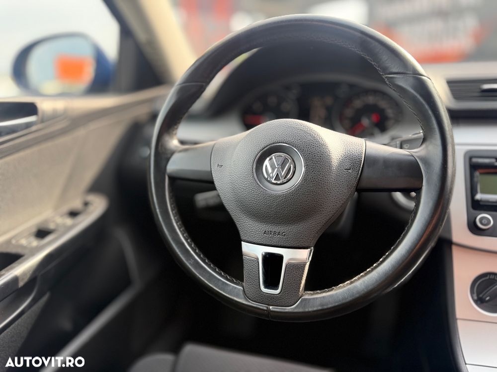 Volkswagen Passat 2.0 TDI BlueMotion Technology DPF Comfortline - 10