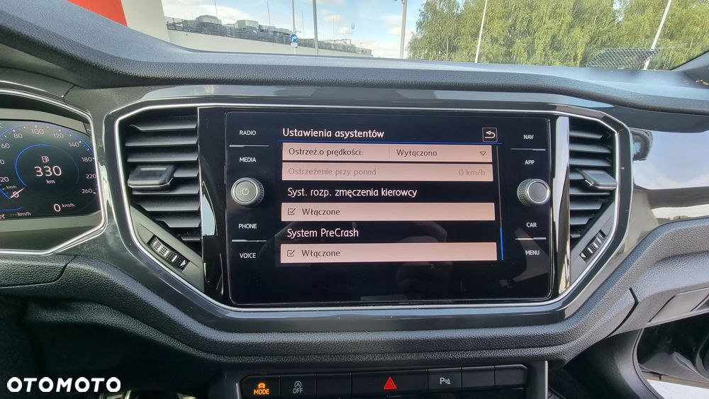 Volkswagen T-Roc 1.5 TSI ACT Premium - 28