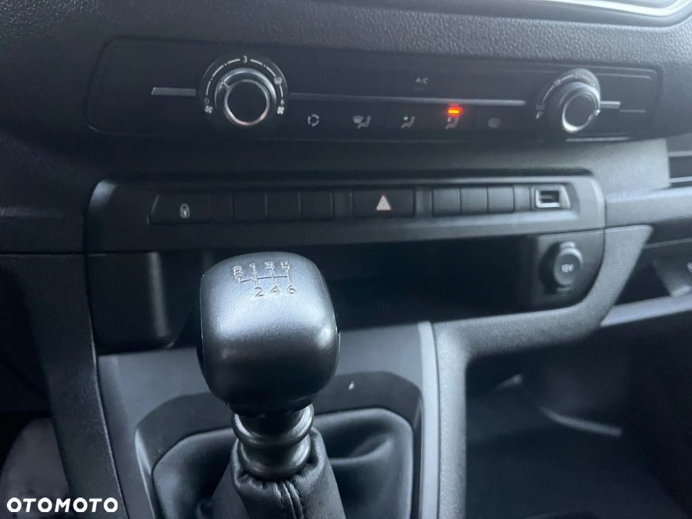 Opel Vivaro - 29