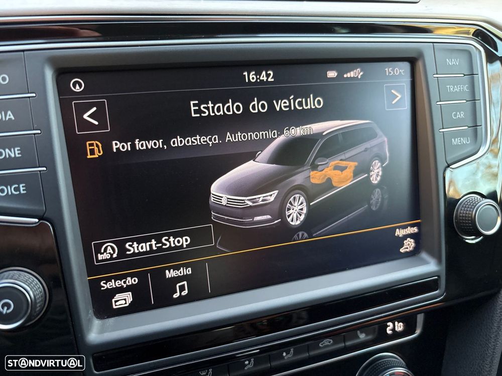 VW Passat Variant 2.0 TDi Highline DSG - 28