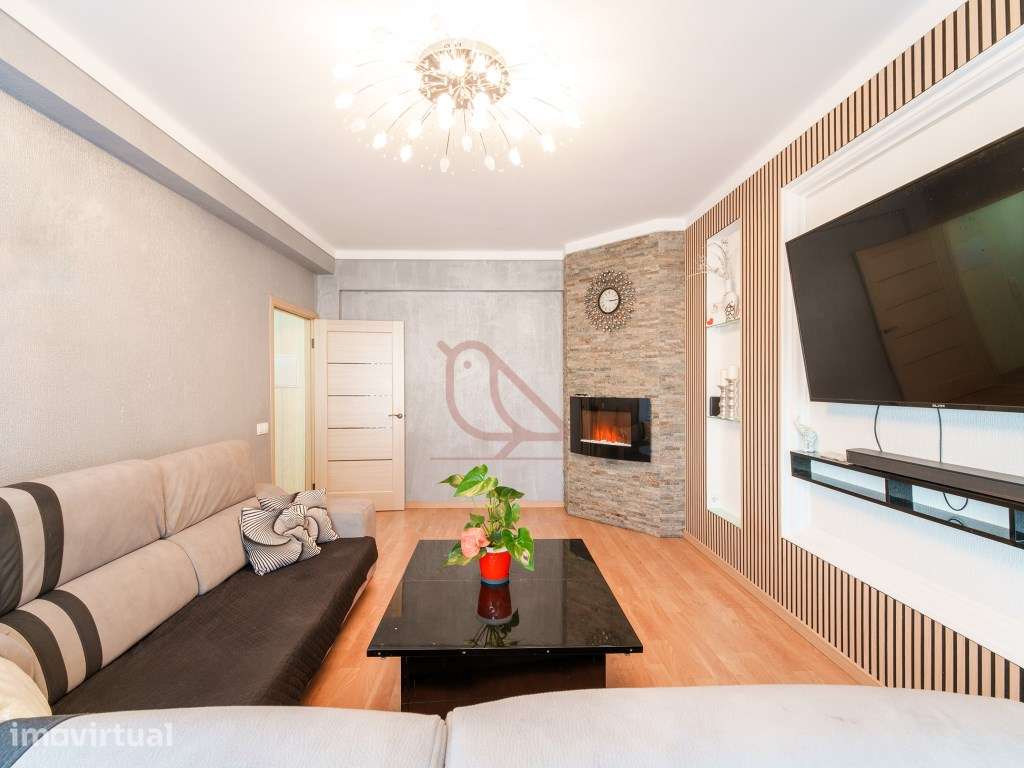 Apartamento T2 em Fátima com garagem e elevador - Grande imagem: 4/33
