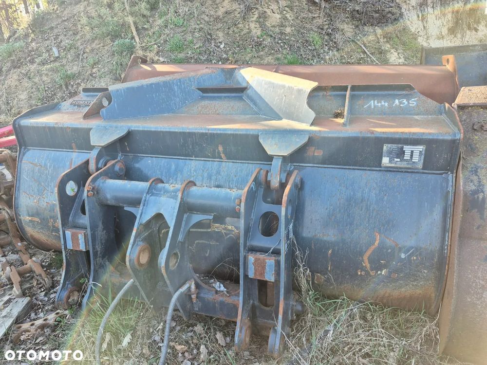 Łyżka do ładowarki - 1