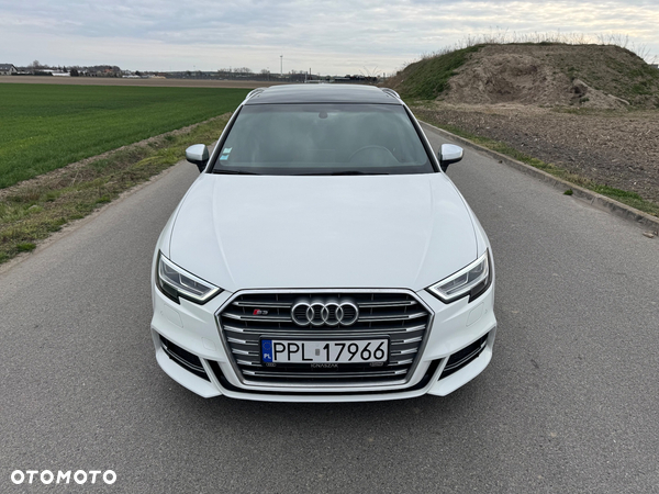 Audi S3 TFSI Sportback quattro S tronic