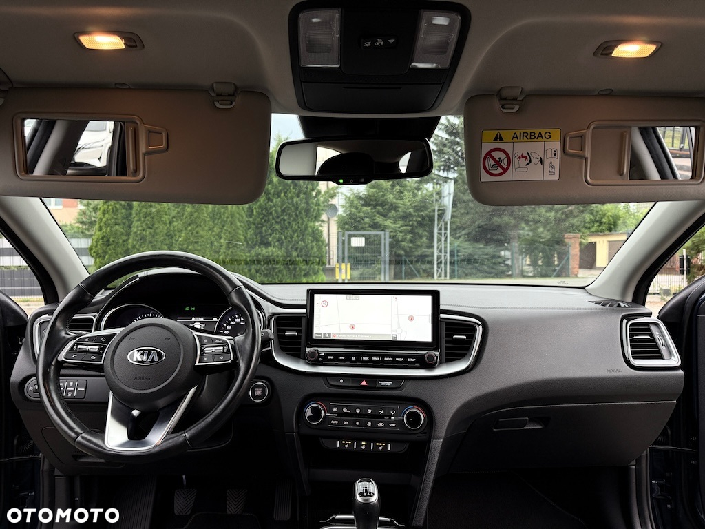 Kia XCeed - 18