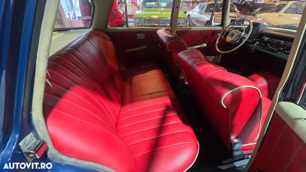 Mercedes-Benz W110/W111 - 23