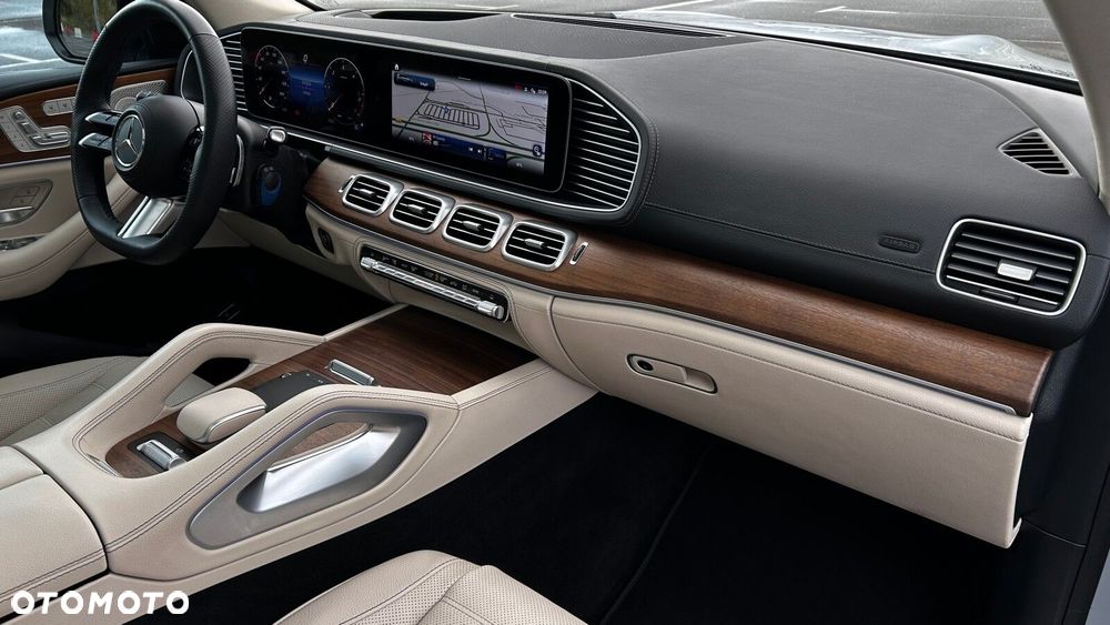 Mercedes-Benz GLS 450 d mHEV 4-Matic AMG Line - 24