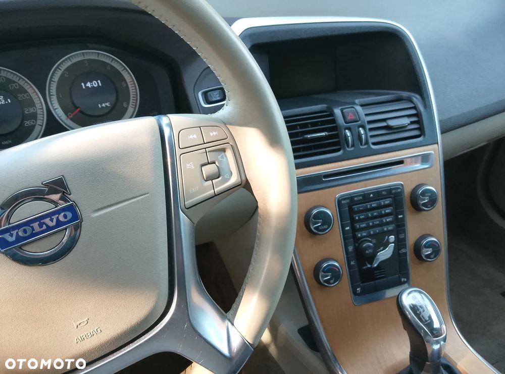 Volvo XC 60 - 16