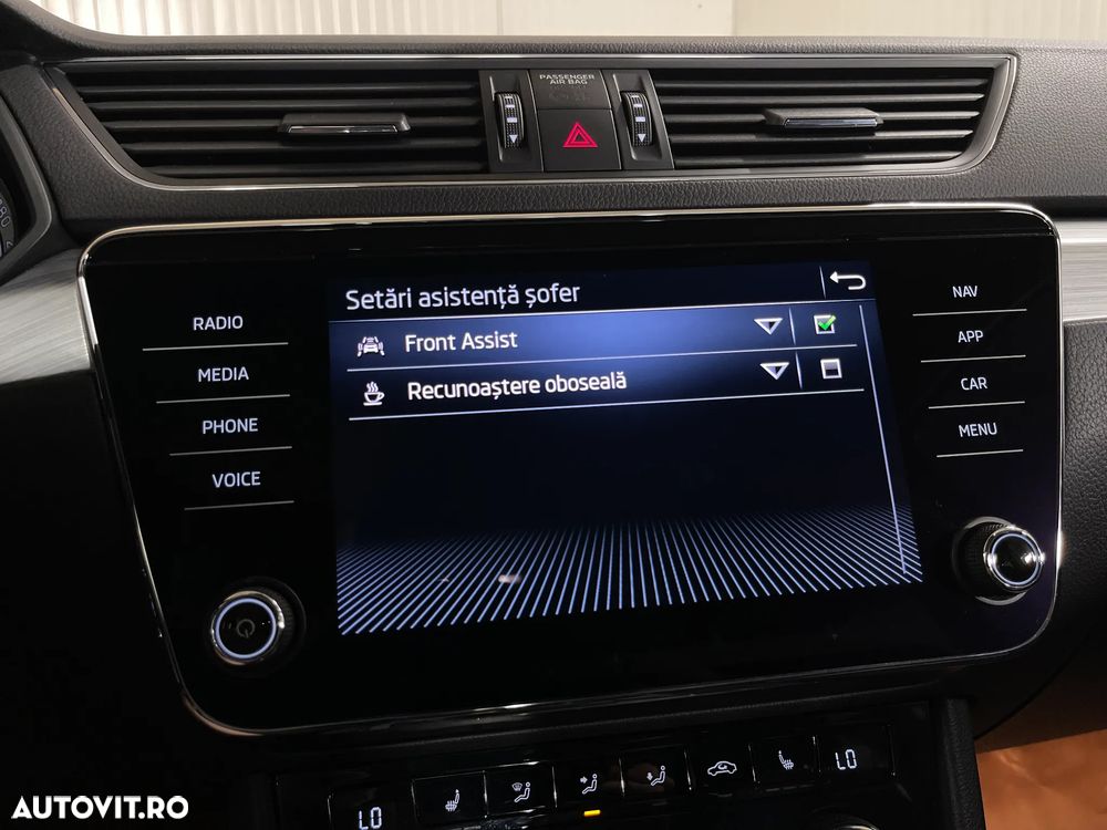 Skoda Superb 2.0 TDI Ambition - 15