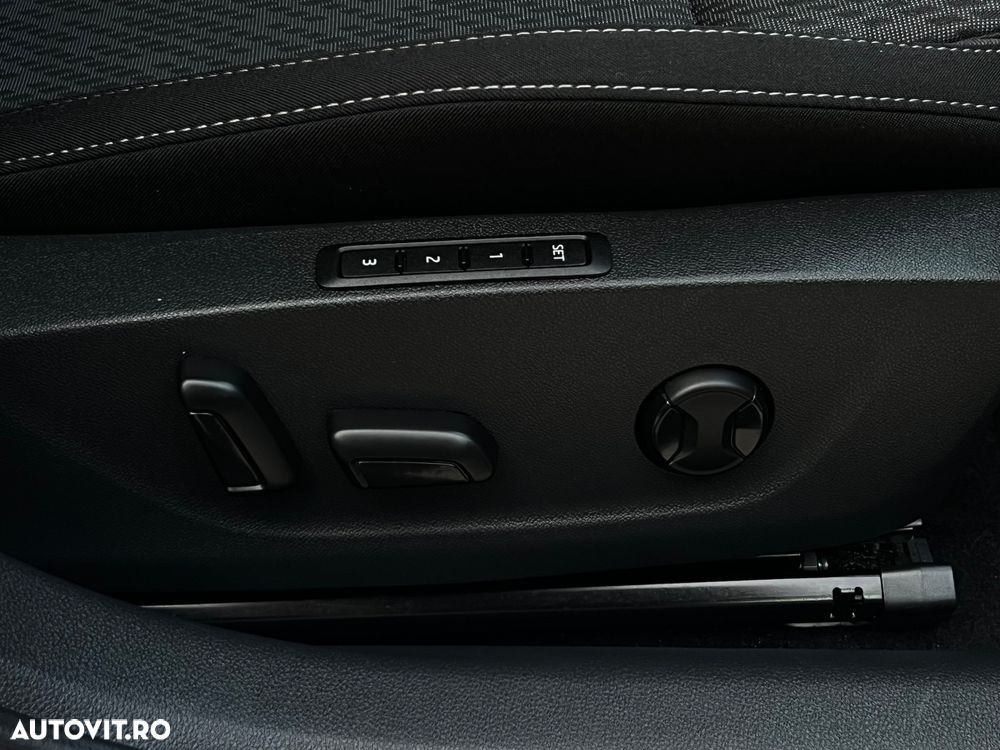 SKODA Octavia 2023 — imagine 30