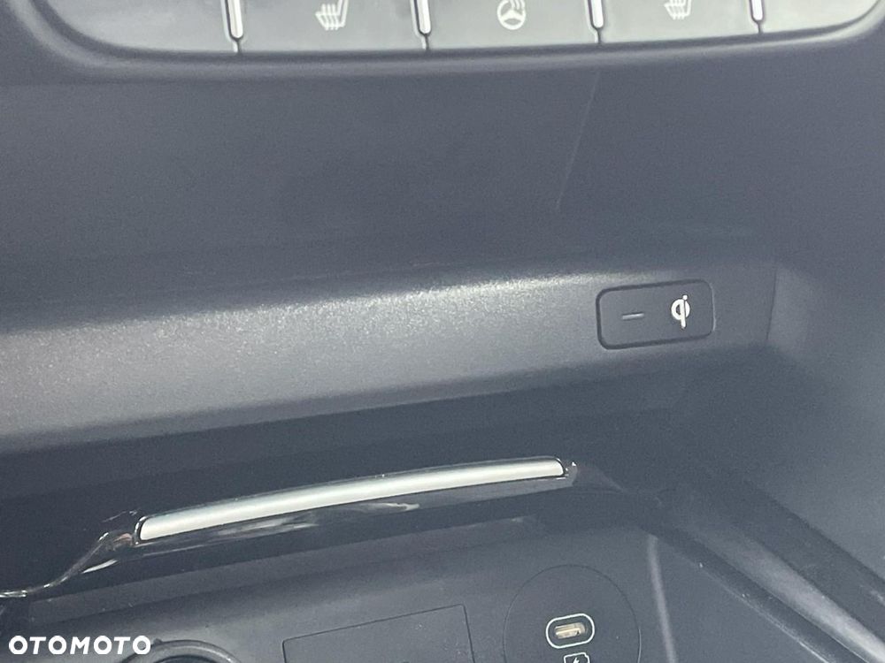 Kia XCeed - 25