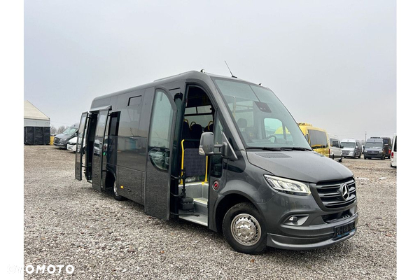 Mercedes-Benz Sprinter 519