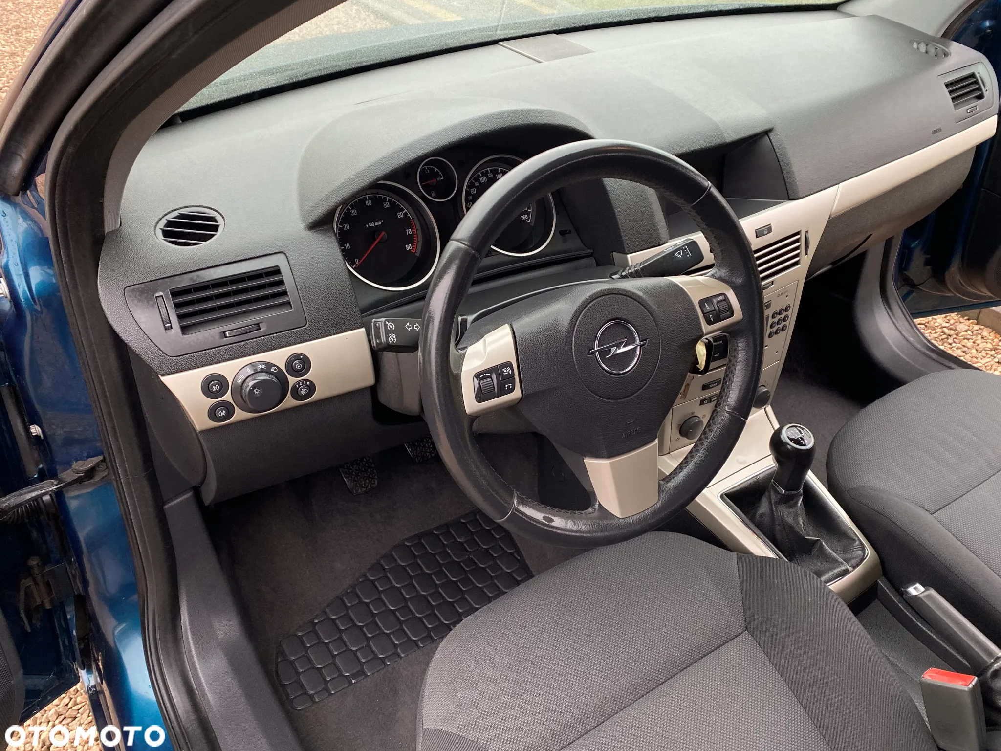 Opel Astra III 1.6 - 26