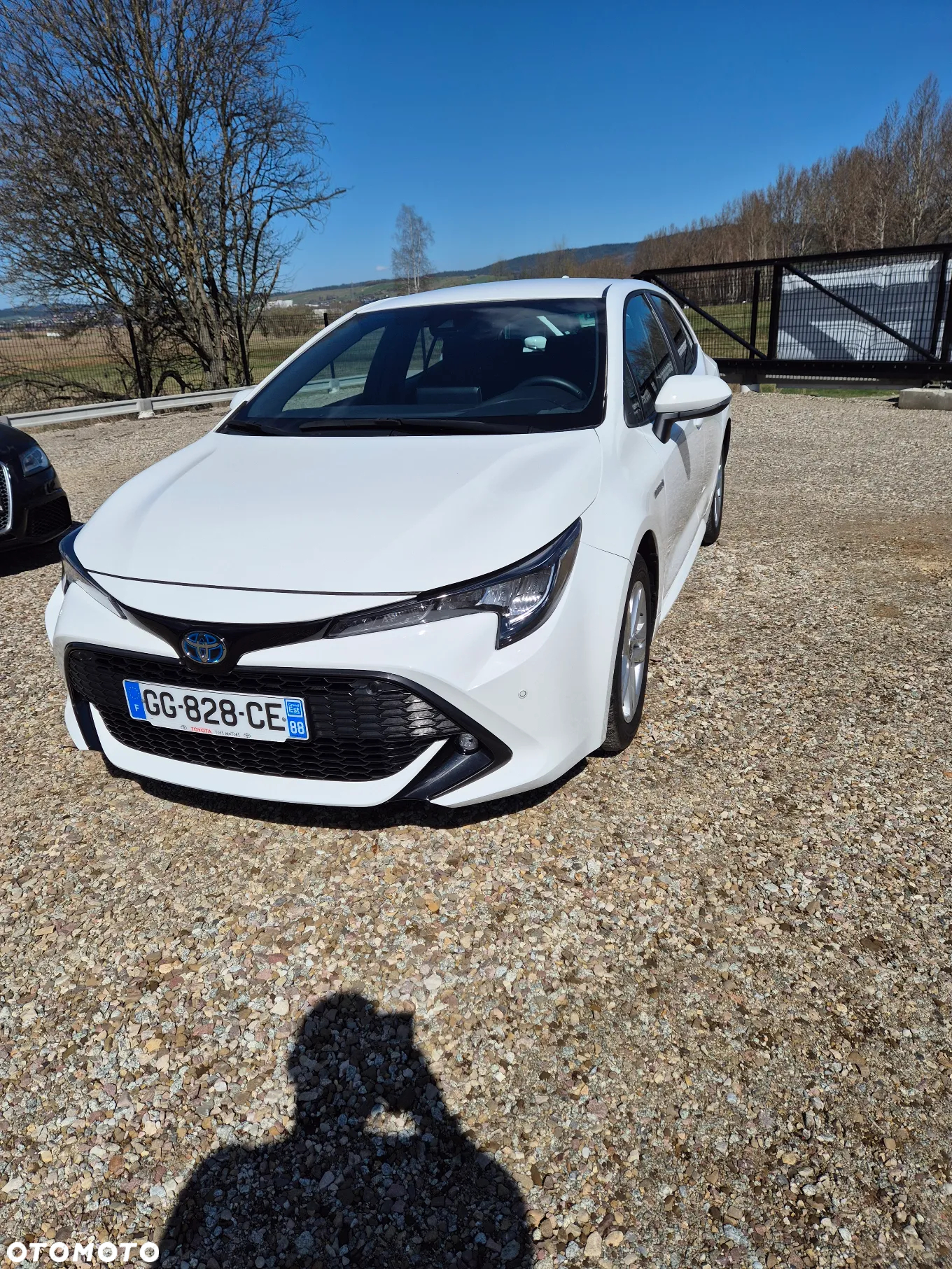 Toyota Corolla ver-1-8-hybrid-style - 5