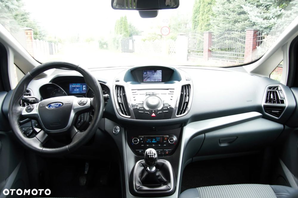 Ford Grand C-MAX - 30