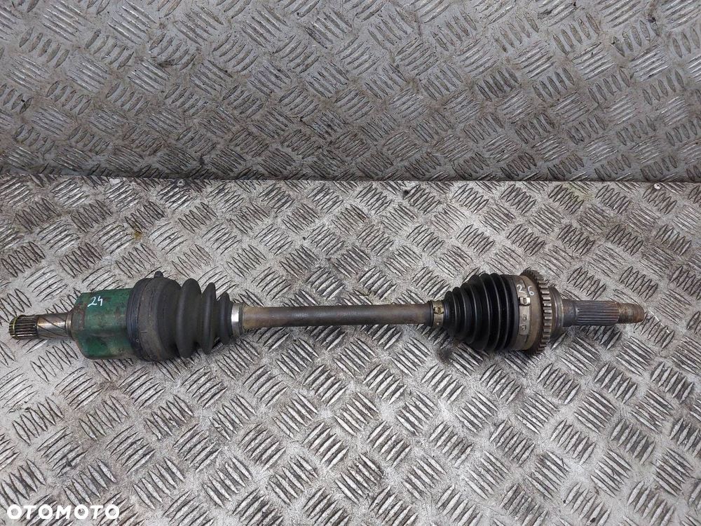 PÓŁOŚ LEWY PRZÓD MAZDA 323F BJ 1.5 16V - 1