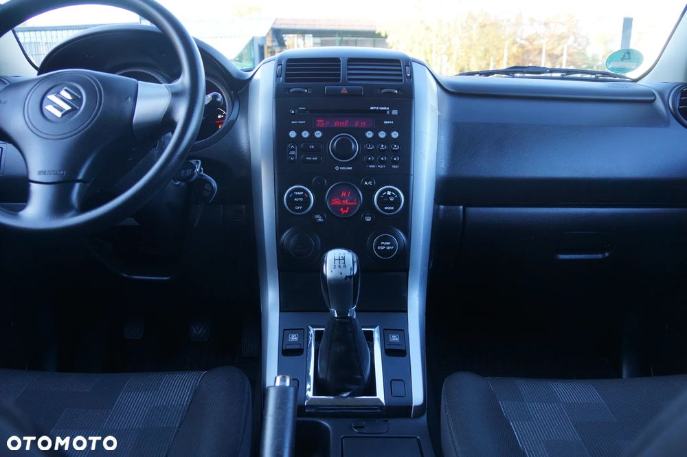 Suzuki Grand Vitara 1.6 Comfort - 13