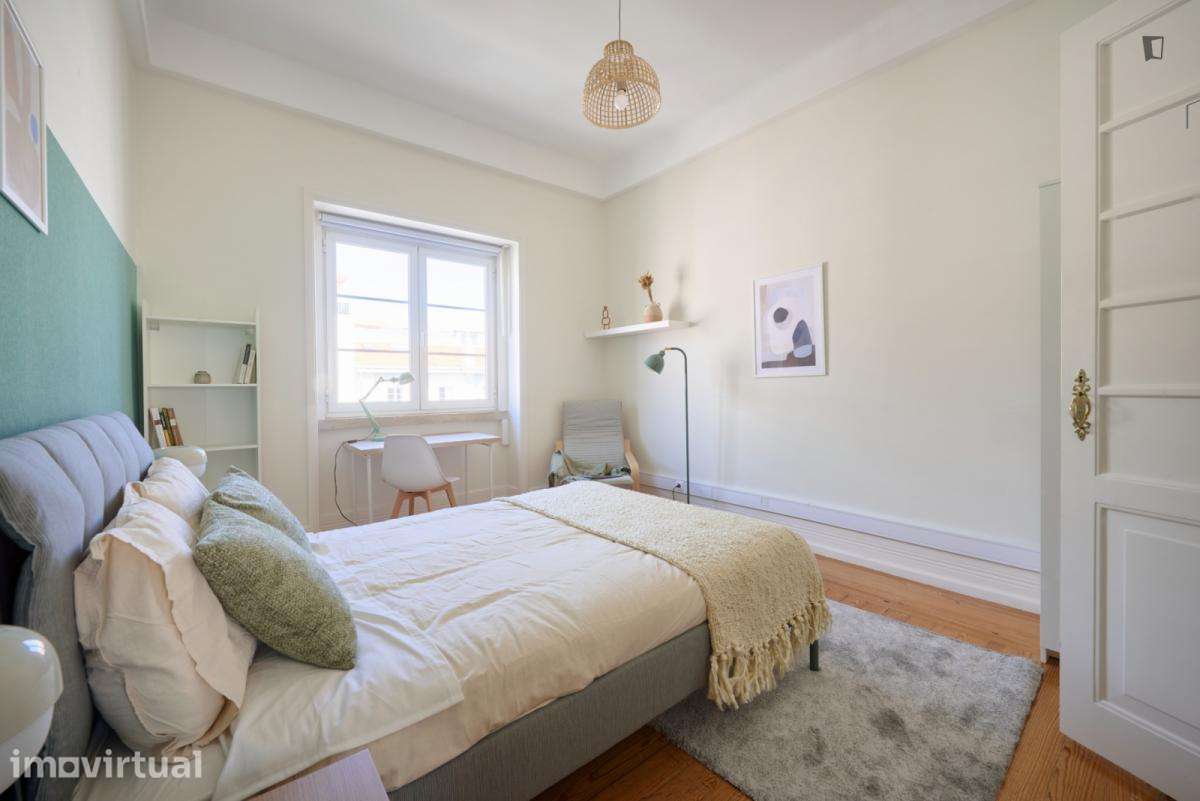 Quarto - localizado em Marquês de Pombal Lisbon - Grande imagem: 2/35