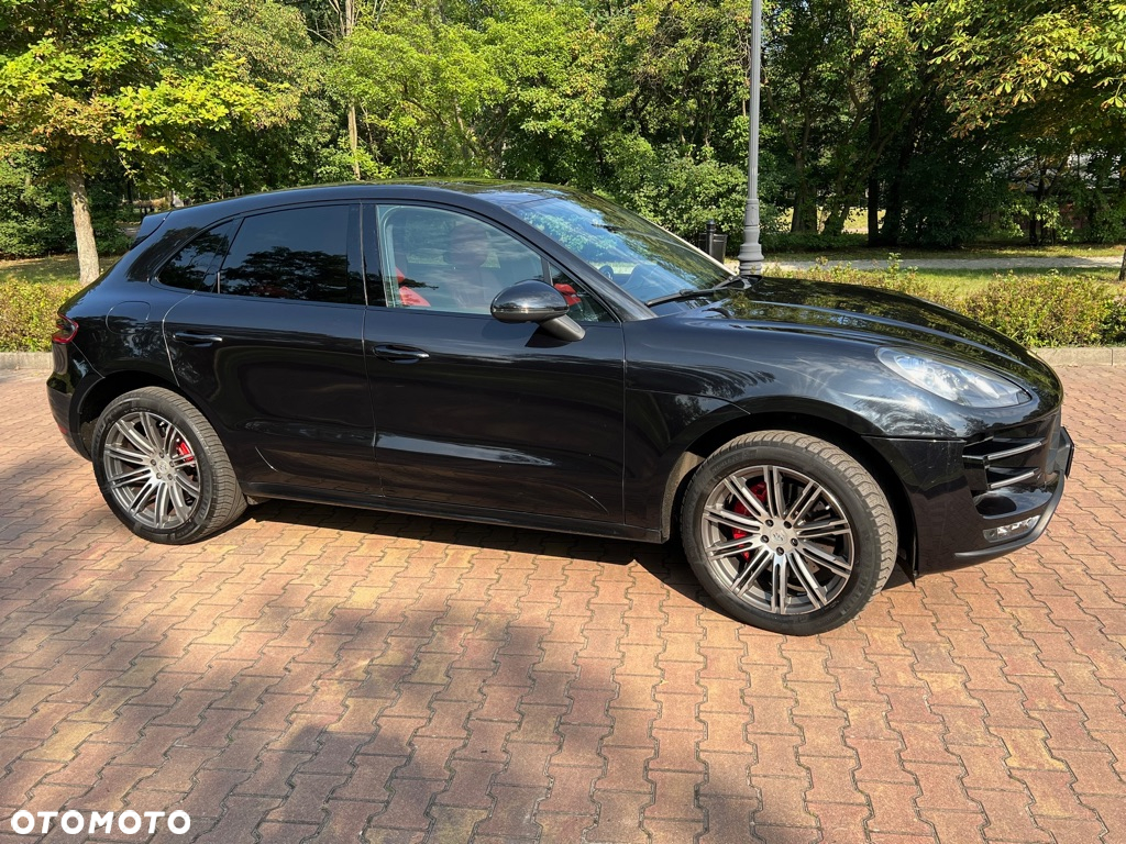 Porsche Macan Turbo - 13