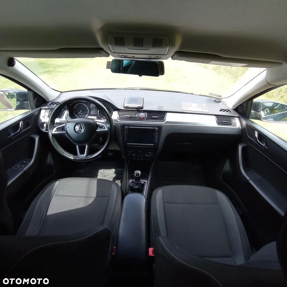 Skoda RAPID 1.2 Ambition - 5