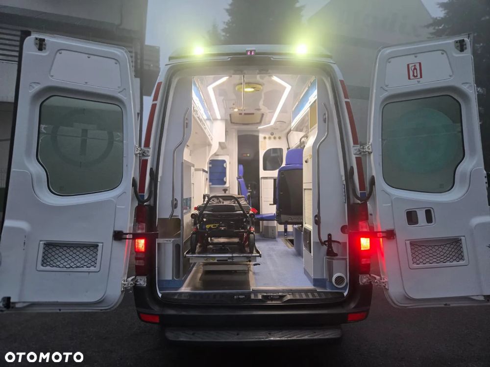 Mercedes-Benz 319 CDI Sprinter Karetka Ambulans Auto-Form karetkizwadowic.pl - 19