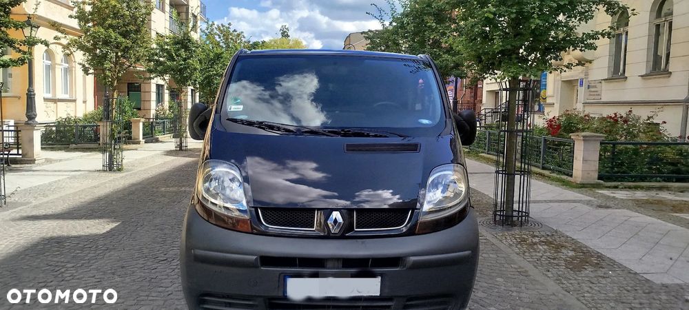 Renault Trafic - 2